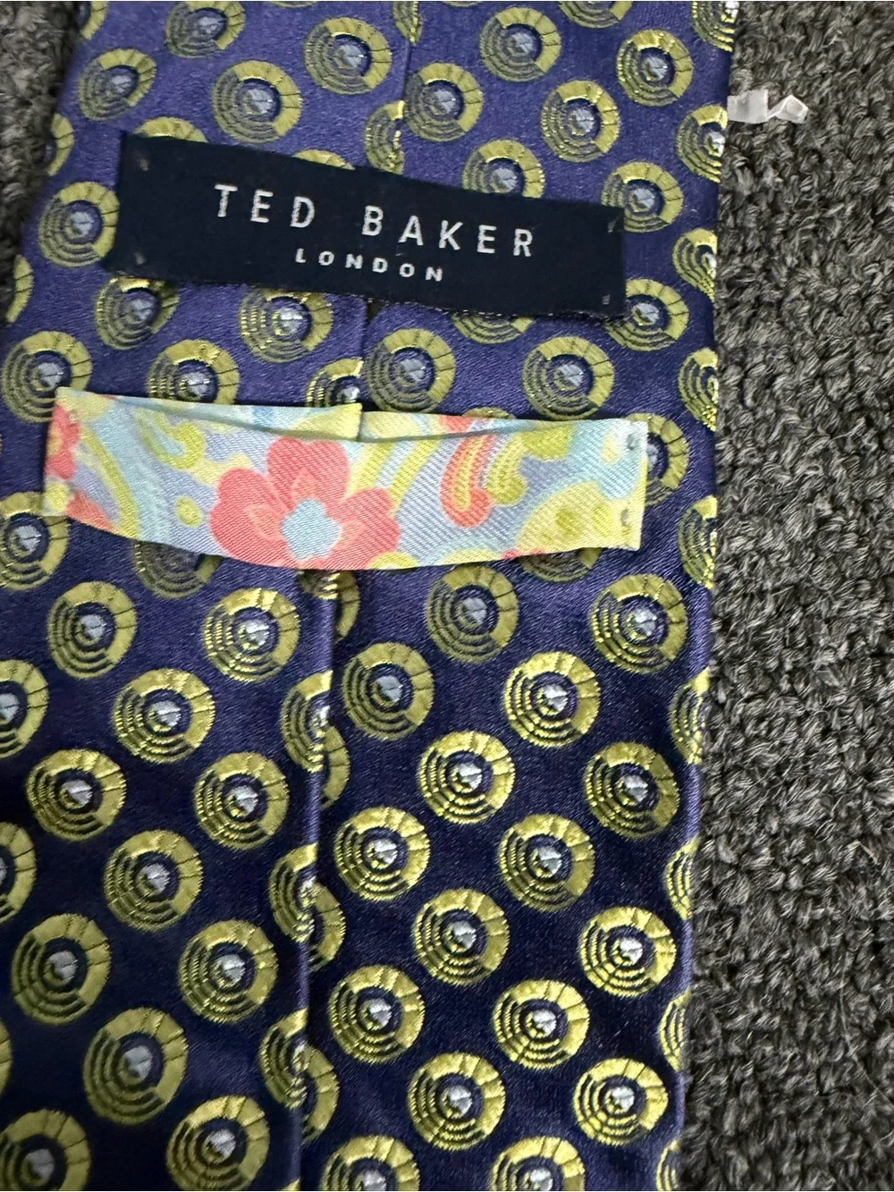 Ted Baker London designer all over graphic floral interior 100% silk nexk tie